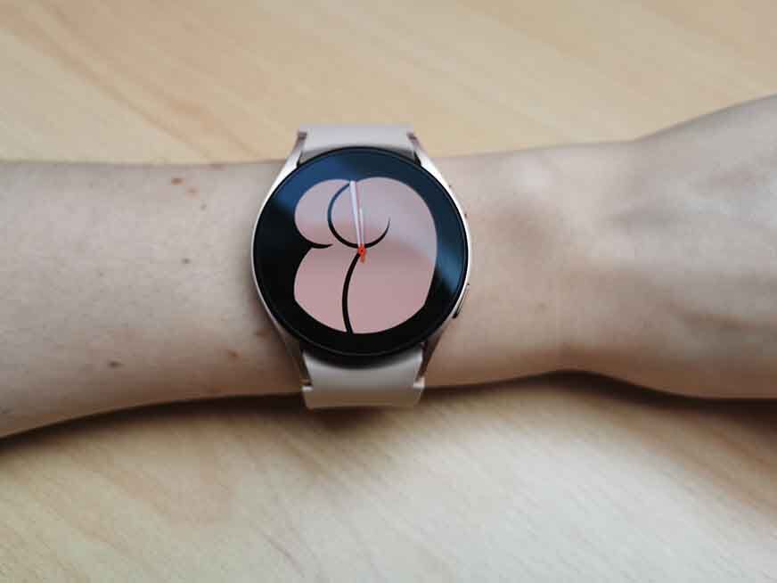 Умные часы Samsung Galaxy Watch 4.